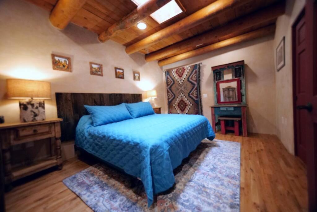 Magical Santa Fe Stay, Minutes From Town Square, Sleeps 4, Includes Free Parking And Outdoor Hot Tub! ภายนอก รูปภาพ