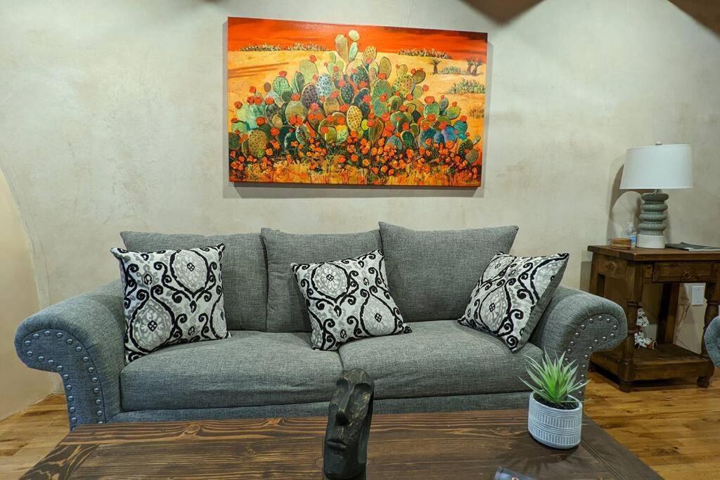 Magical Santa Fe Stay, Minutes From Town Square, Sleeps 4, Includes Free Parking And Outdoor Hot Tub! ภายนอก รูปภาพ