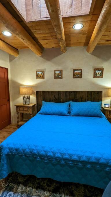 Magical Santa Fe Stay, Minutes From Town Square, Sleeps 4, Includes Free Parking And Outdoor Hot Tub! ภายนอก รูปภาพ